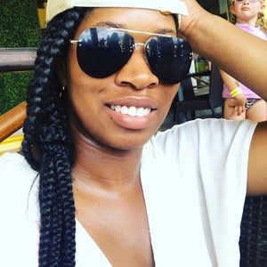 Meet your Posher, Candy